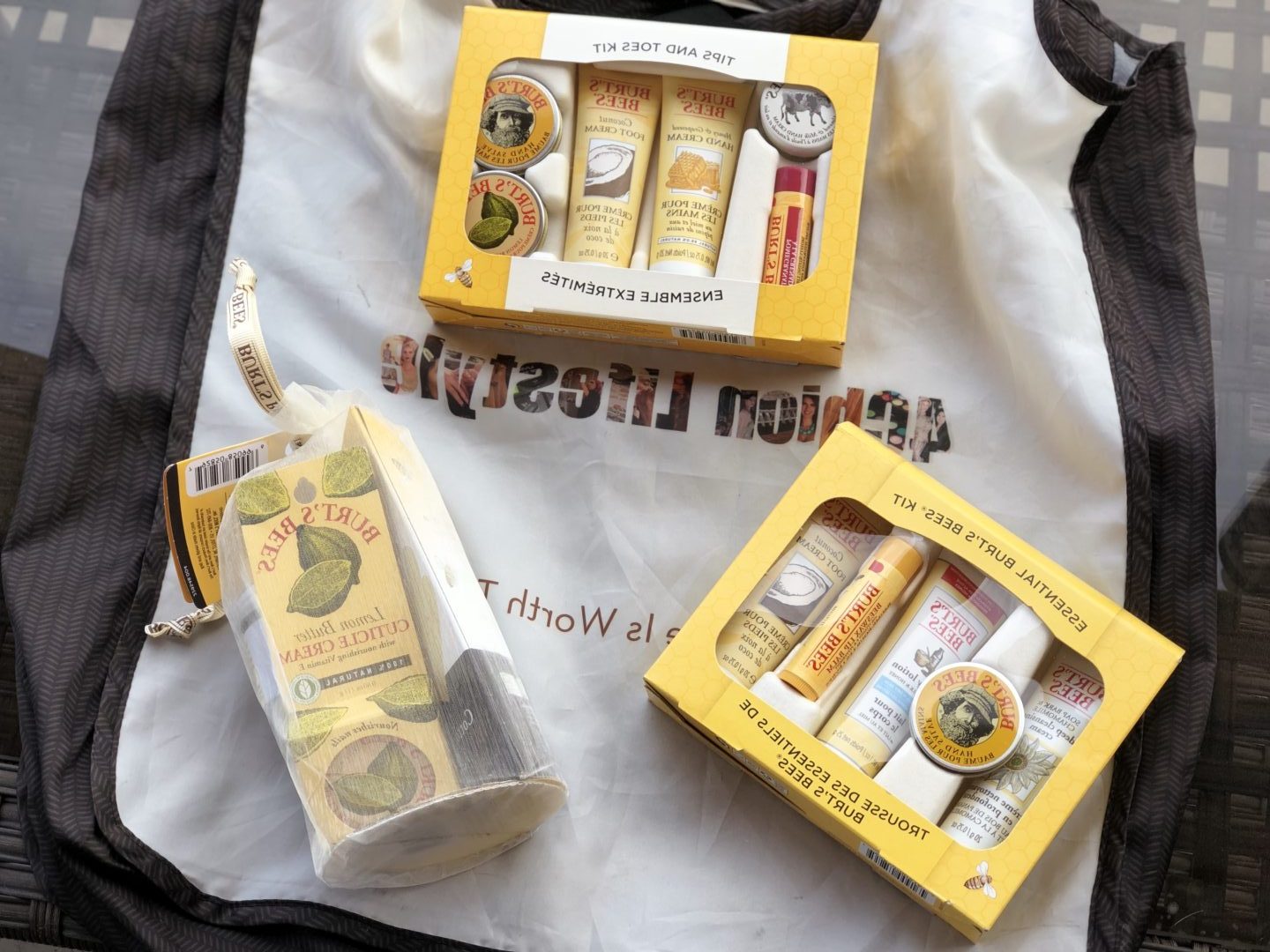 Burt's Bees hands and feet crare wintertime 4chion lifestyle