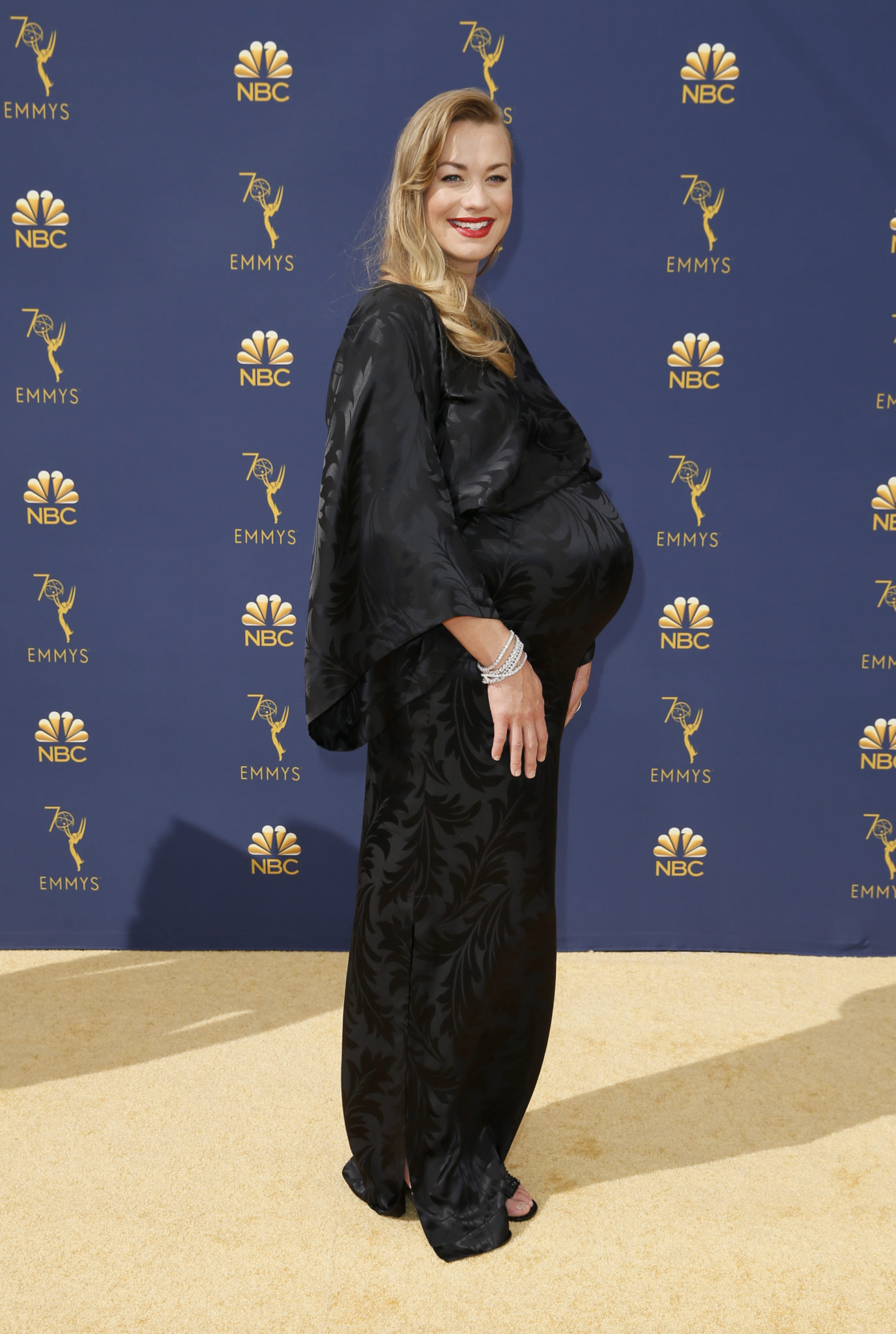 Yvonne Strahovski Emmys 4Chion Lifestyle