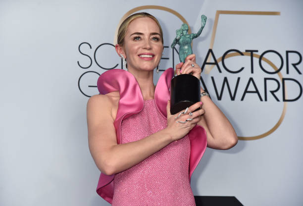 Emily Blunt SAG Awards 4chion lifestyle