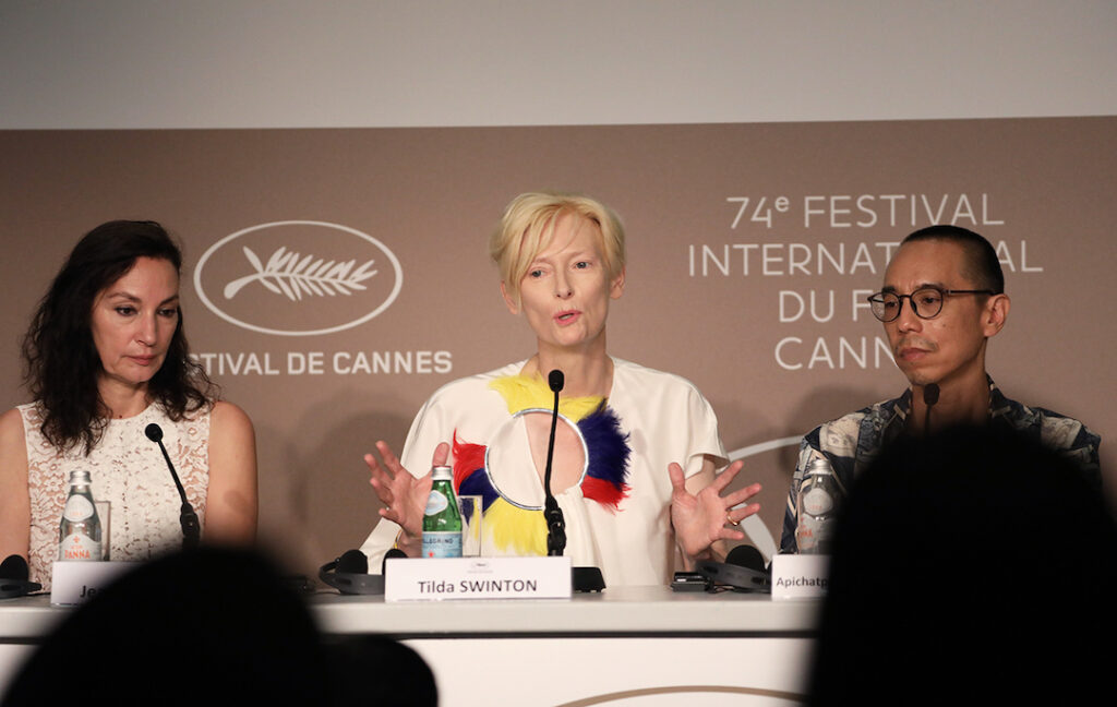 Jeanne Balibar, Tilda Swinton and Apichatpong Weerasethakul - Memoria Festival de Cannes 4chion Lifestyle Red Carpet 
