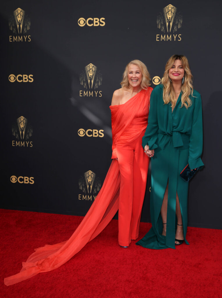 Catherine O'Hara, Annie Murphy Emmys Red Carpet 4Chion Lifestyle